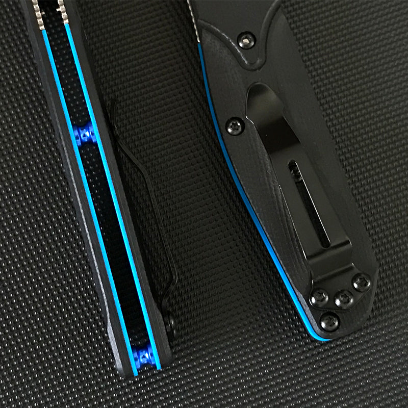 Coltello pieghevole Liome 945 Dual Color G10 con impugnatura nera e strisce blu