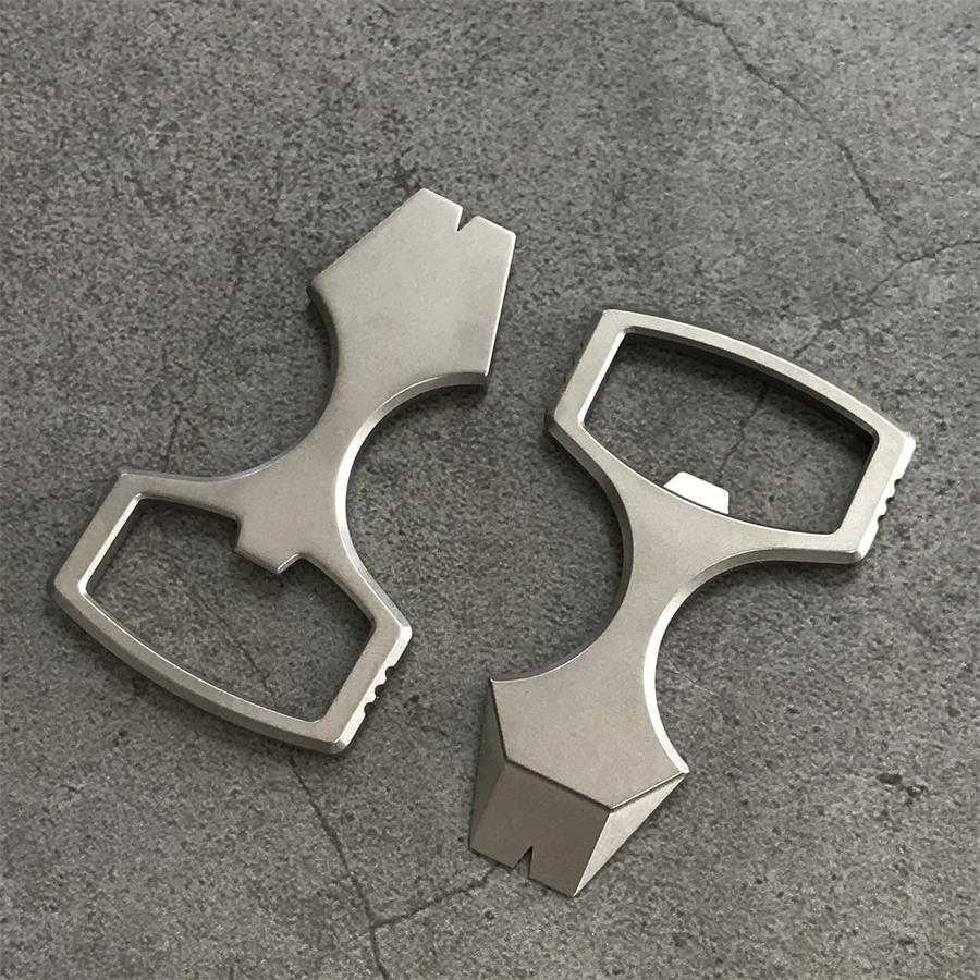 Mini Portable Titanium Alloy Crowbar Bottle Opening EDC