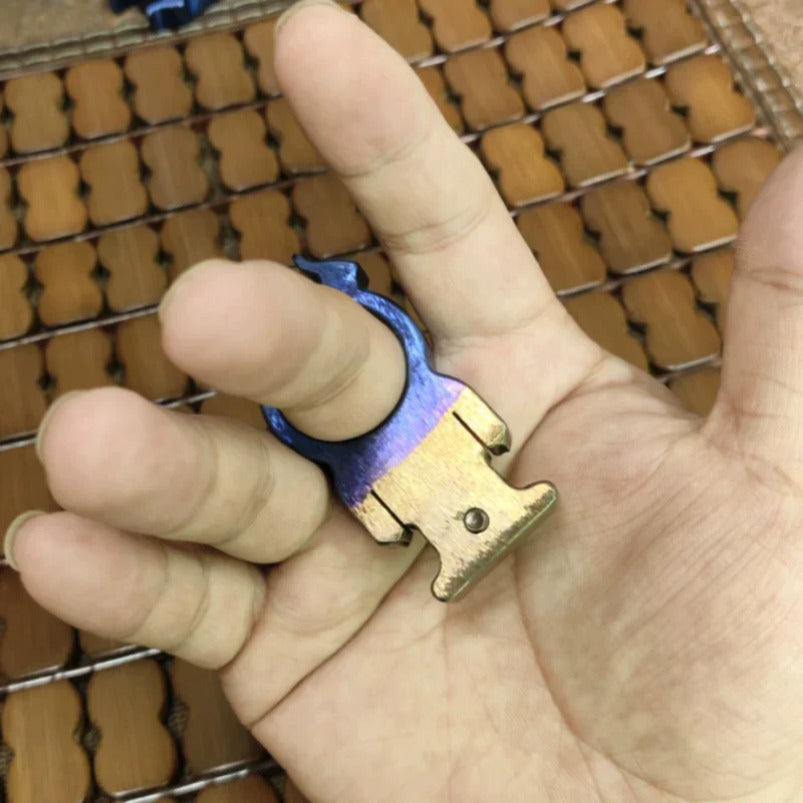 Multi-function Titanium Bullhead Finger Joint Defense EDC