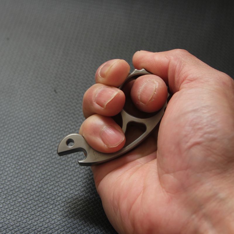 Snail Titanium Alloy Knuckle Duster Bottle Opene EDC