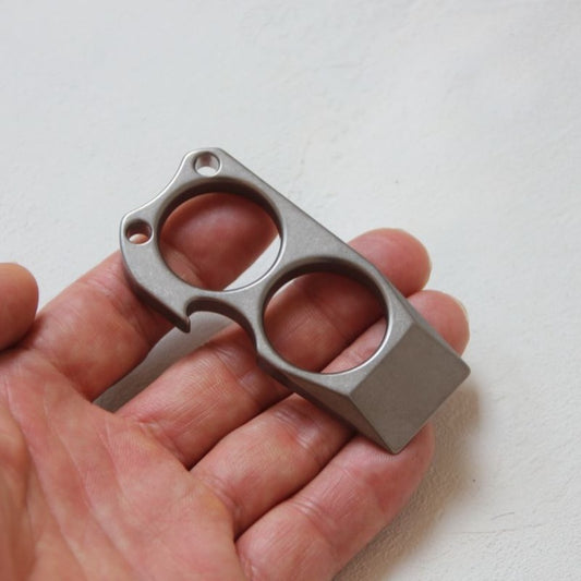 Mini Titanium Alloy Two Finger Knuckles Crowbar Bottle Opener EDC