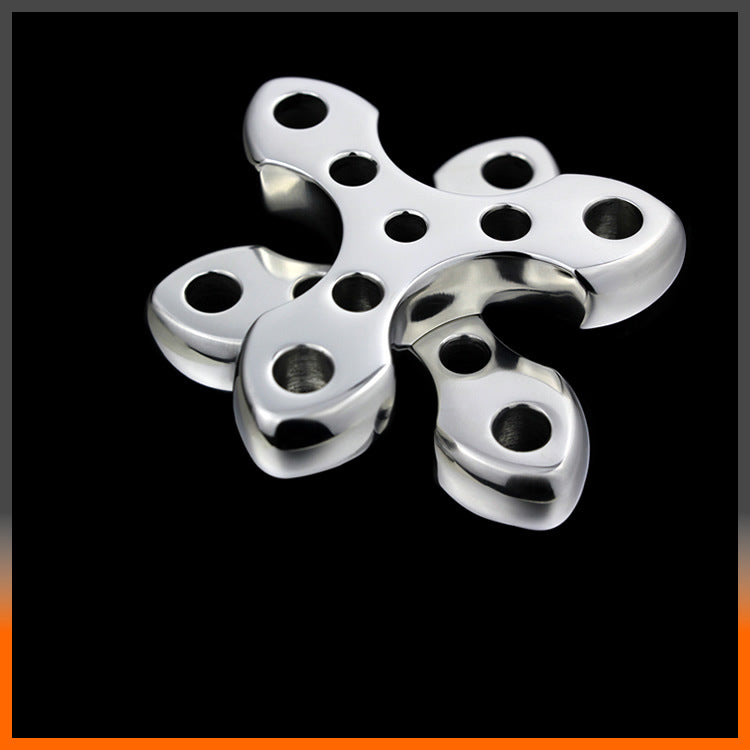 Thick 15mm Stainless Steel Triangular Knuckle Defense Pendant