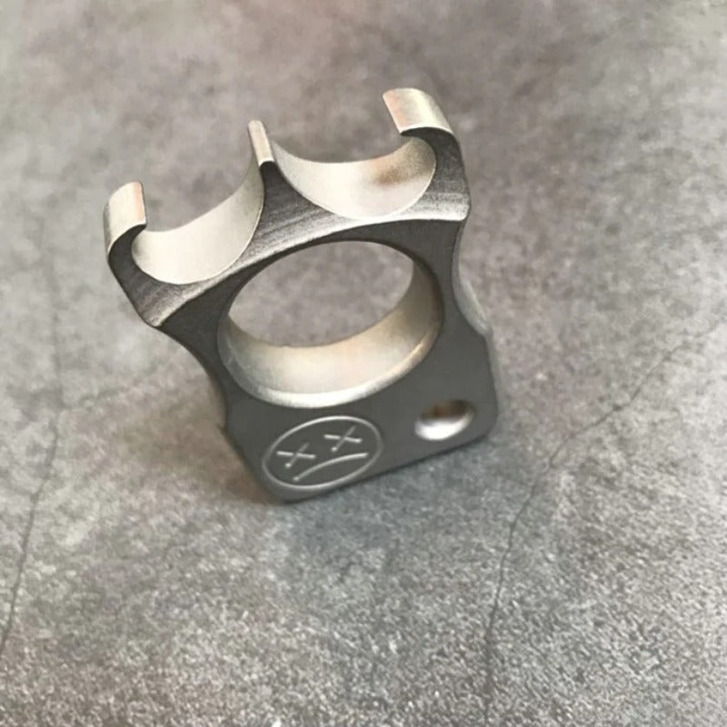 Knuckle Duster de liga de titânio e chamas, soqueiras de um dedo