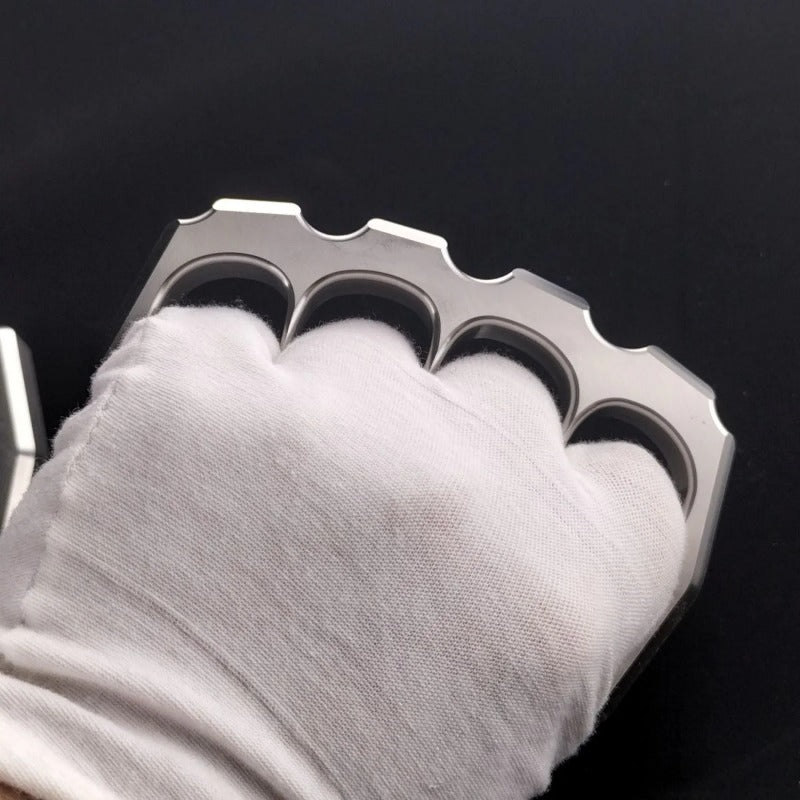 Anello a quattro dita con tirapugni in acciaio massiccio Palm of Death