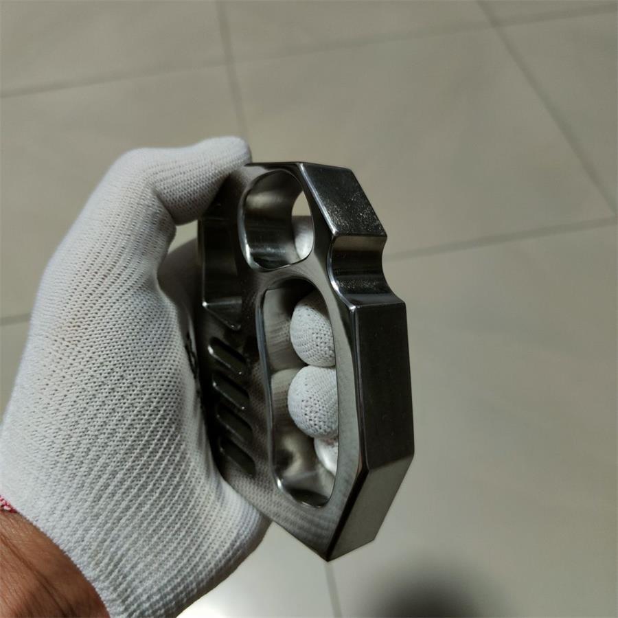 High Quality Titanium Alloy Knuckle Duster Broken Window Artifact