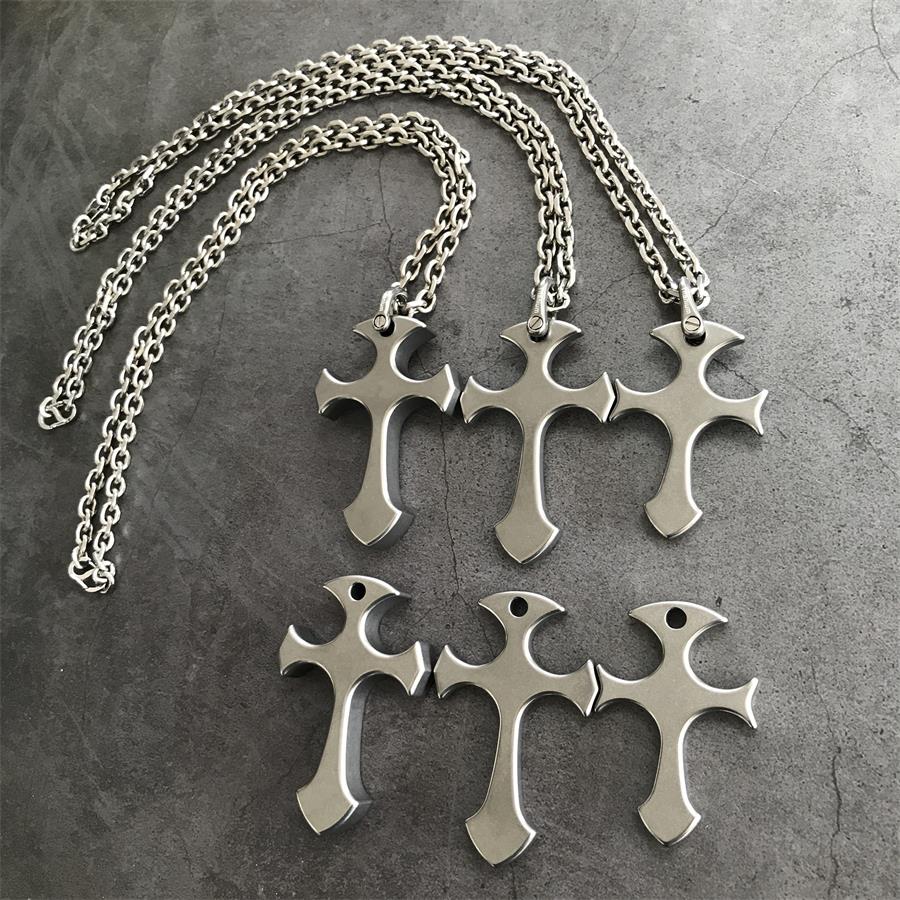 Titanium alloy cross finger tiger necklace men pendant EDC