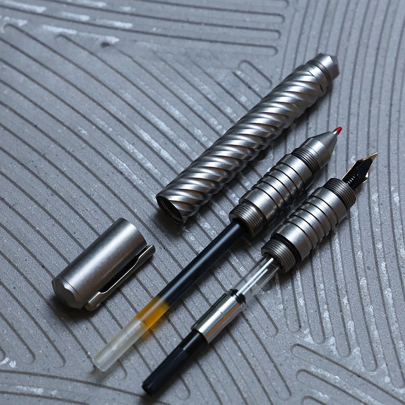Titan Duo-Writer EDC Tactical Pen Broken Window Tool