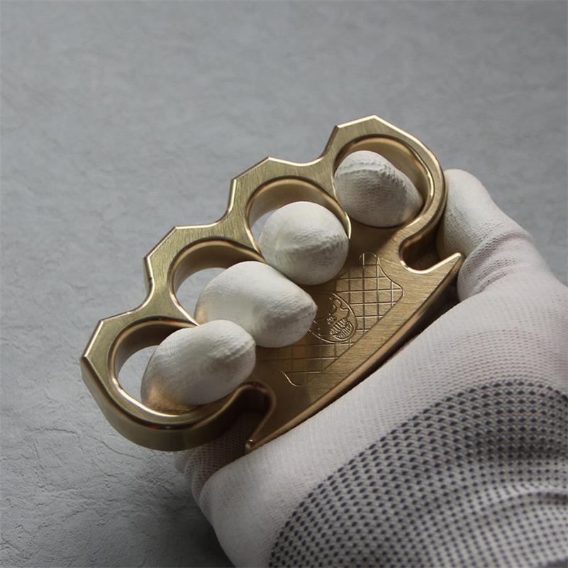 Soqueira de latão de precisão espessada por piratas, autodefesa