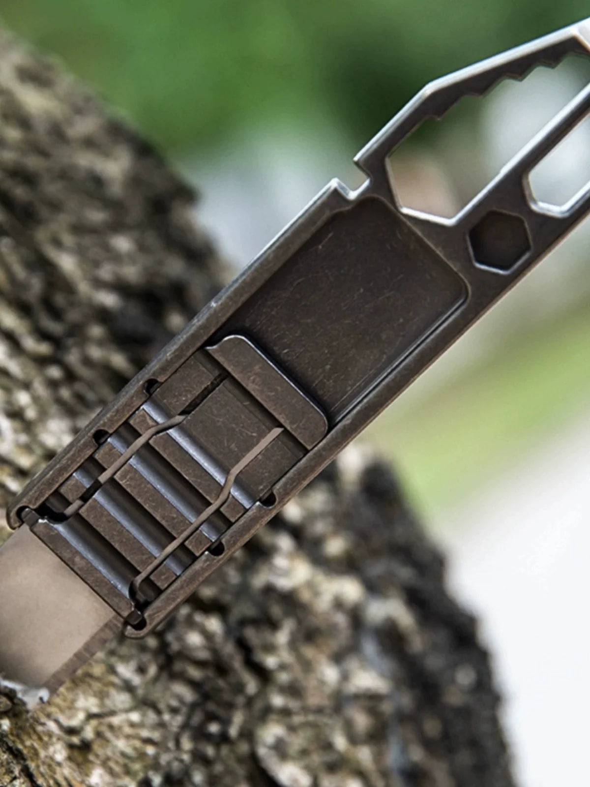 X-MEN Titanium Utility Clip Multi-Tool with Razor-Edge Blade Knife EDC