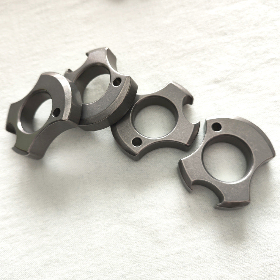 Titanium Single Finger Knuckle Keychain Broken Window Defense
