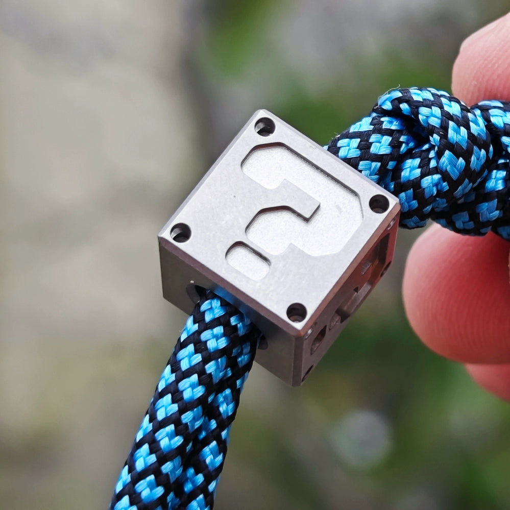 Titanium Alloy Square Corrugated Brass Knuckle Pendant Hand Strap EDC