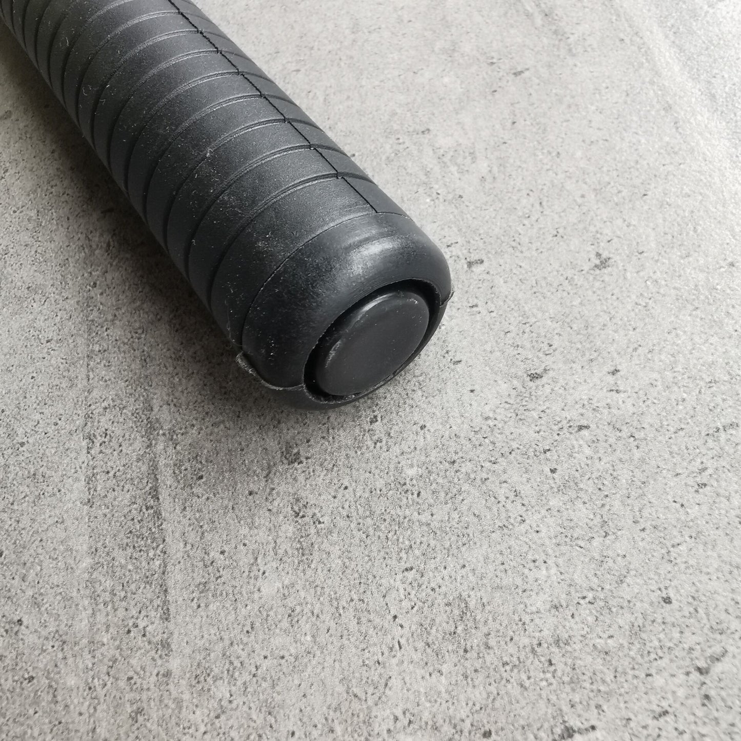 Attrezzatura protettiva per esterni con bastone espandibile EDC Tool