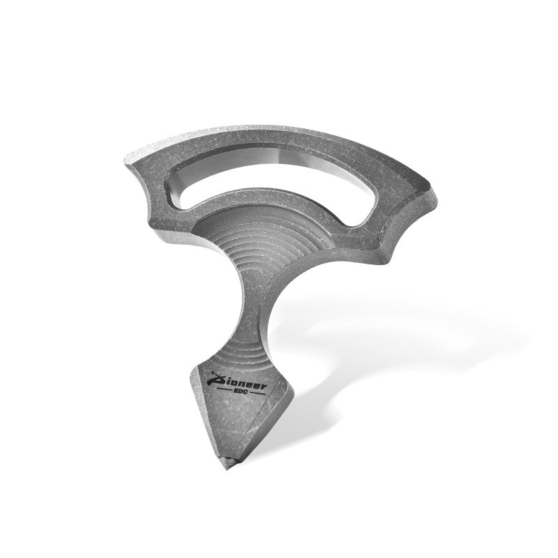 Ciondolo a forma di piede di porco in lega di titanio e acciaio al tungsteno