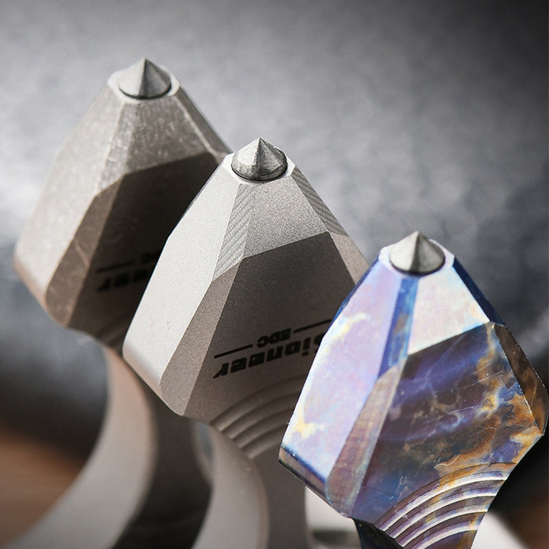 Ciondolo a forma di piede di porco in lega di titanio e acciaio al tungsteno