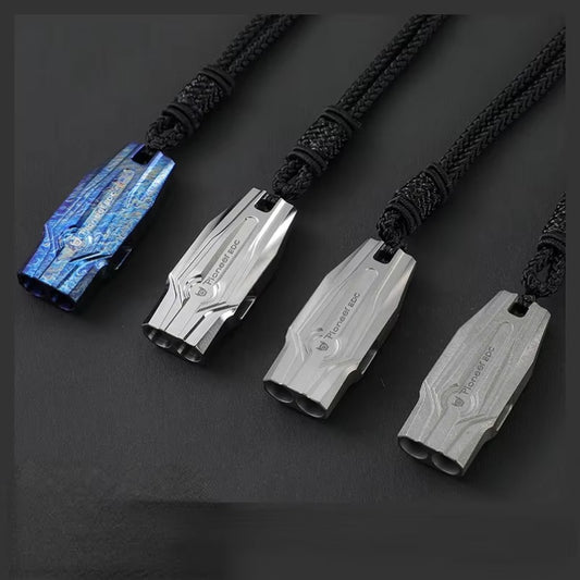 Ciondolo arbitro per allenamento di sopravvivenza all'aperto con fischietto in titanio