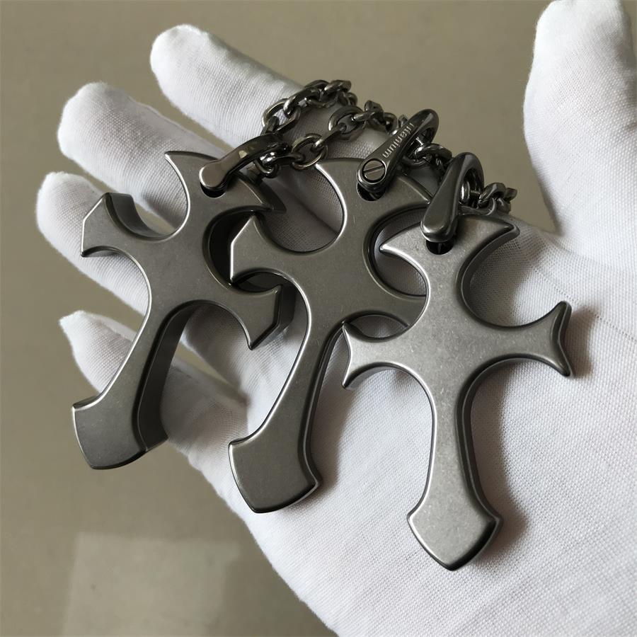 Titanium alloy cross finger tiger necklace men pendant EDC