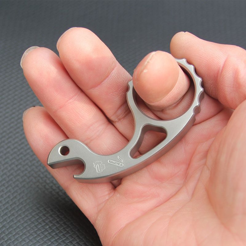 Snail Titanium Alloy Knuckle Duster Bottle Opene EDC