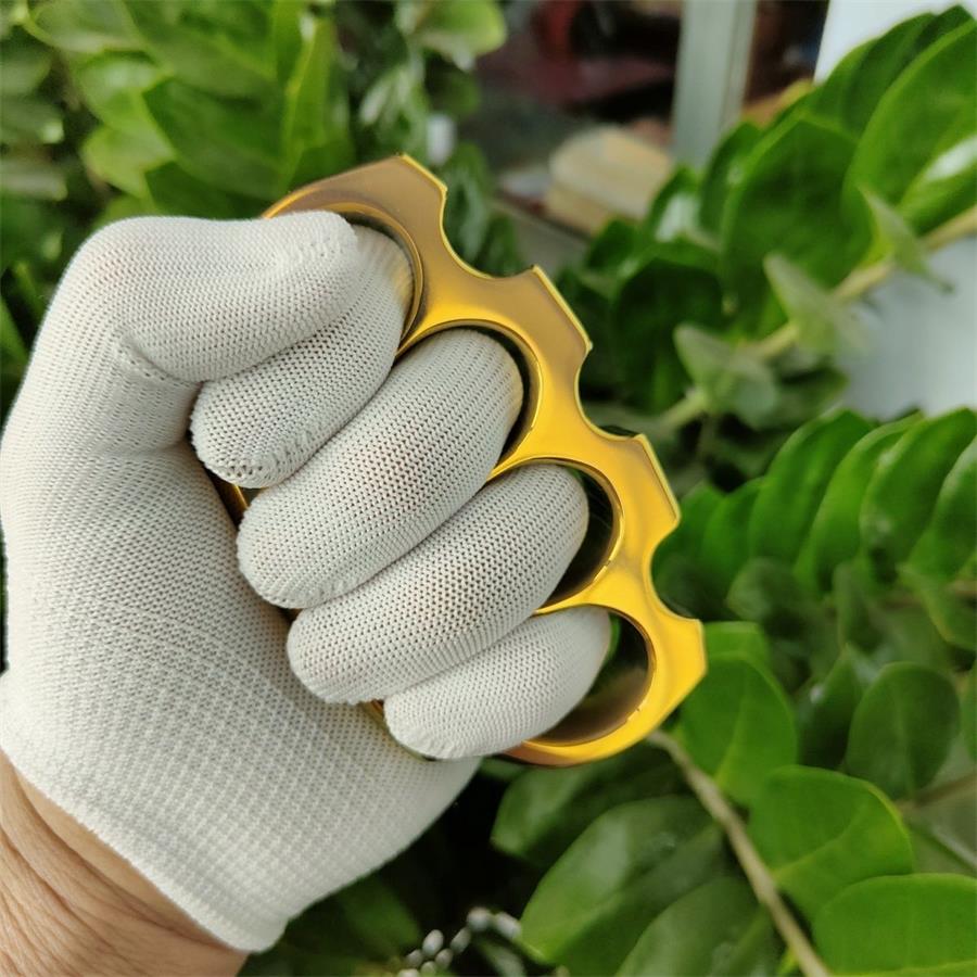 High Quality Titanium Thickened Classic Yellow Knuckle Duster