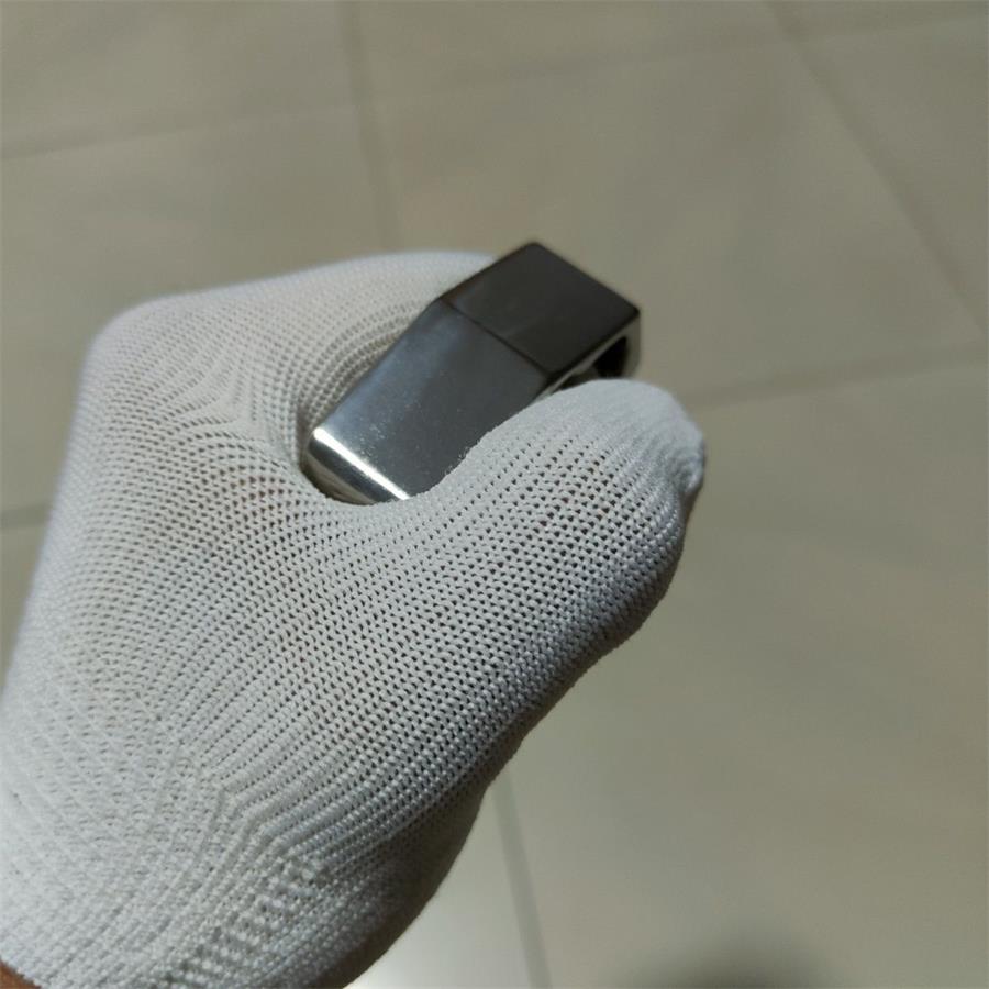 High Quality Titanium Alloy Knuckle Duster Broken Window Artifact