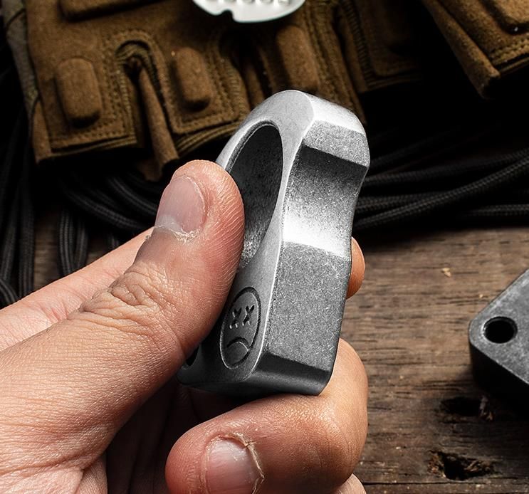 Crying Face-Steel One Finger Knuckles Outdoor Portable EDC
