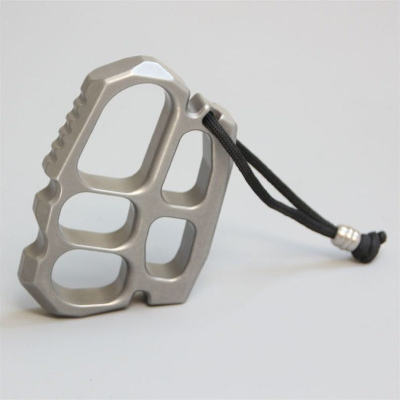 Back view of stainless steel knuckle duster palm brace detail