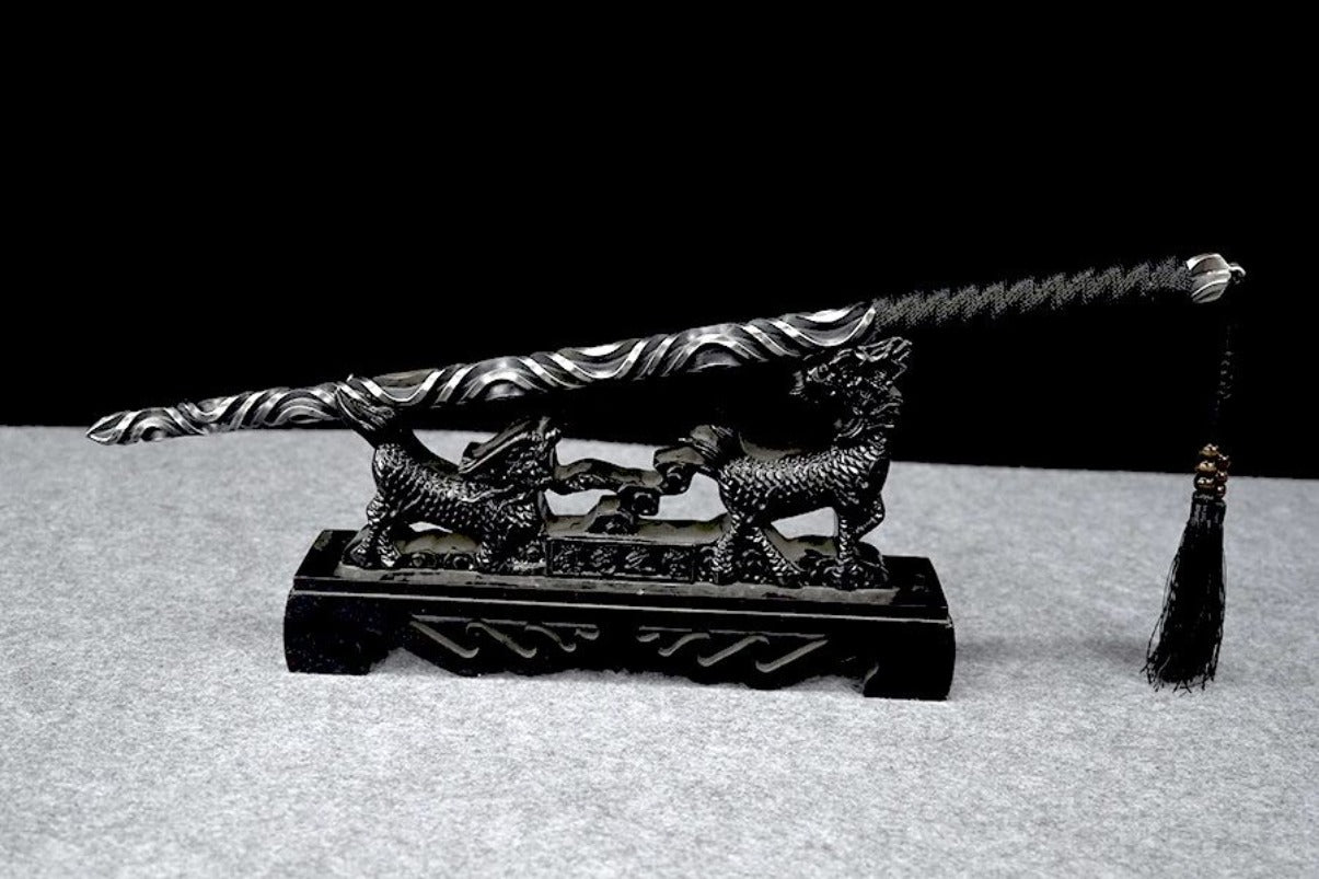 Solid One-piece Forging Self-defense Martial Arts Hand Stick