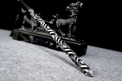 Solid One-piece Forging Self-defense Martial Arts Hand Stick