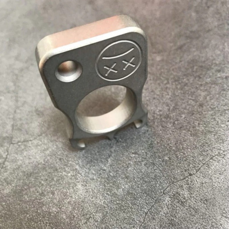Knuckle Duster de liga de titânio e chamas, soqueiras de um dedo