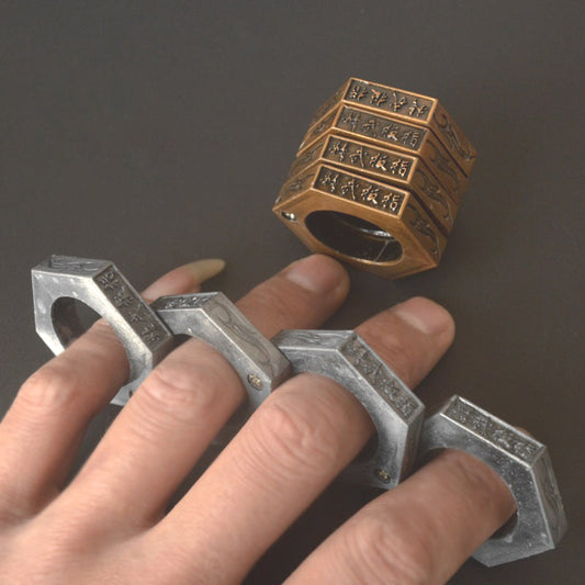 Lord Rings-Folding Hand Buckle Wrench Finger Fist Buckle