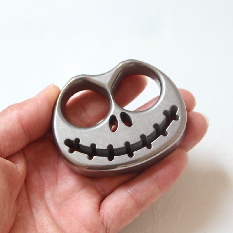 Pumpkin- Solid TC4 Titanium Knuckle Duster Safety-defend Pendant