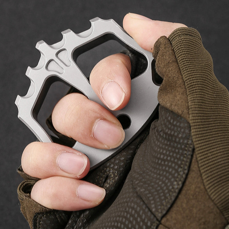 Alien- Steel Knuckle Duster Grapple Bottle Opener EDC Tool