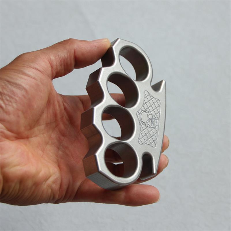 Pirate-Precision Stainless Steel Knuckle Duster Grapple EDC