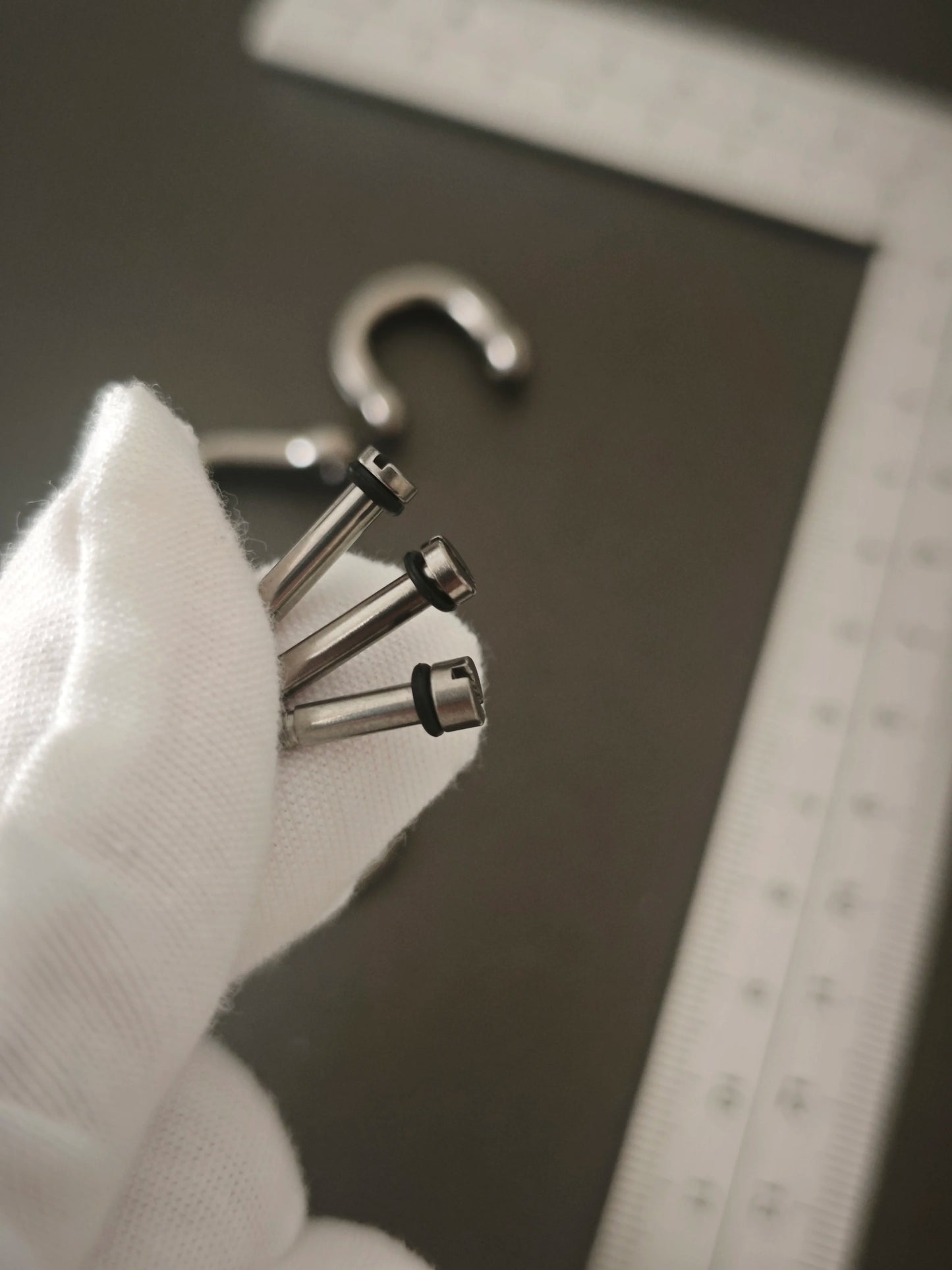 Pure Titanium Horseshoe Key Chain Pendant Hook Accessories 3 Specifications