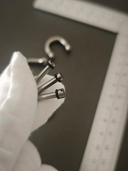 Pure Titanium Horseshoe Key Chain Pendant Hook Accessories 3 Specifications