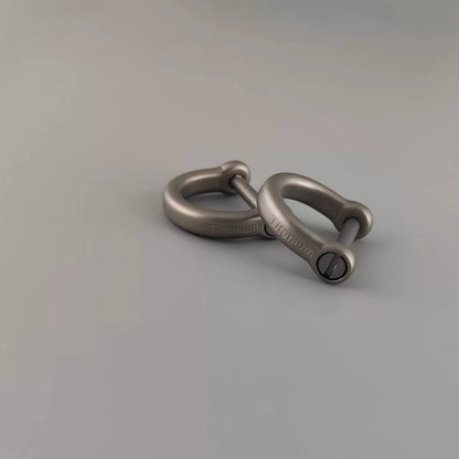 Pure Titanium Horseshoe Key Chain Pendant Hook Accessories 3 Specifications