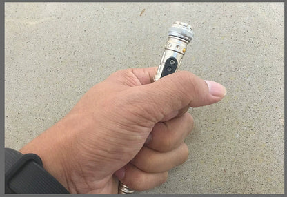 Multifunctional Gyro Tactical Pen Tactical Pen Tungsten Steel LED Lighting