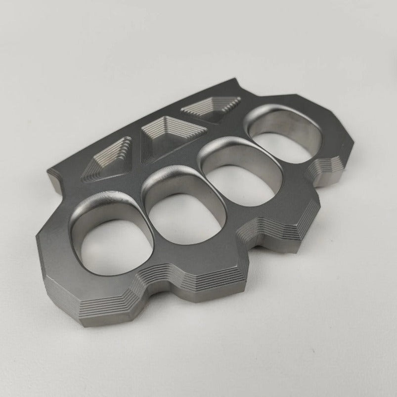 Space-Hard Steel Knuckle Duster Finger Spiked Fistfight Tool