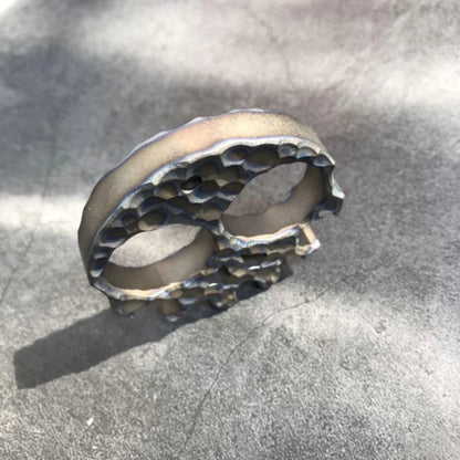 Medusa-Titanium Alloy Knuckle Duster Broken Window EDC Tool