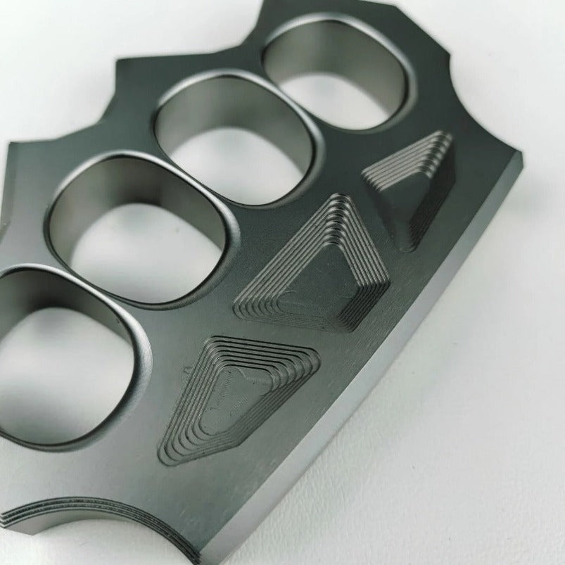 Space-Hard Steel Knuckle Duster Finger Spiked Fistfight Tool