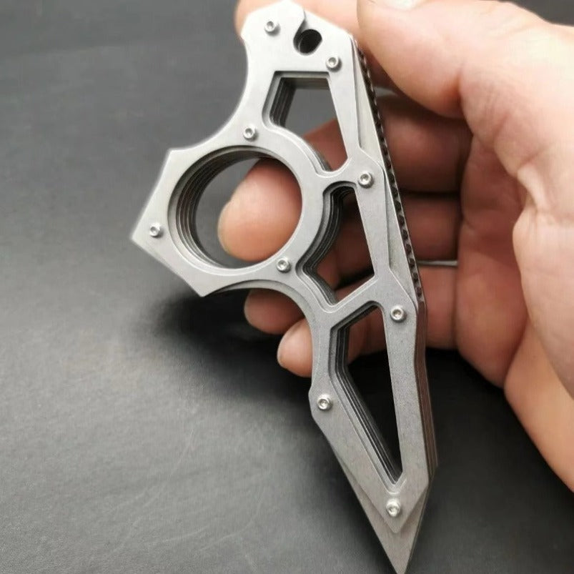 Dragon Teeth-Steel Knuckle Duster Finger Spiked Protective Tool