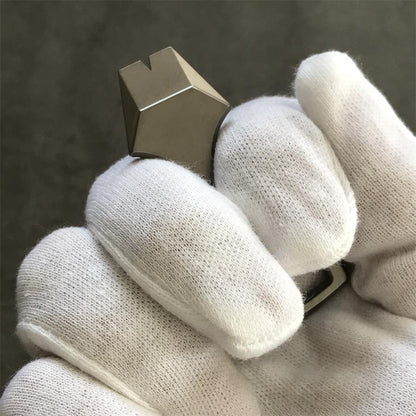 Mini Portable Titanium Alloy Crowbar Bottle Opening EDC